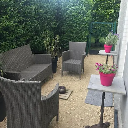 La De Lola Bed and Breakfast Βατερλό