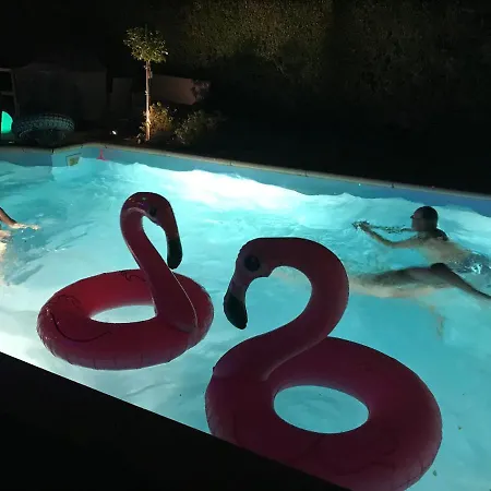 La De Lola Bed & Breakfast 3*