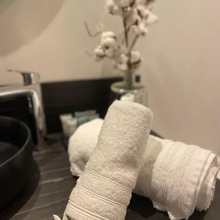 Bed & Breakfast La De Lola 3*